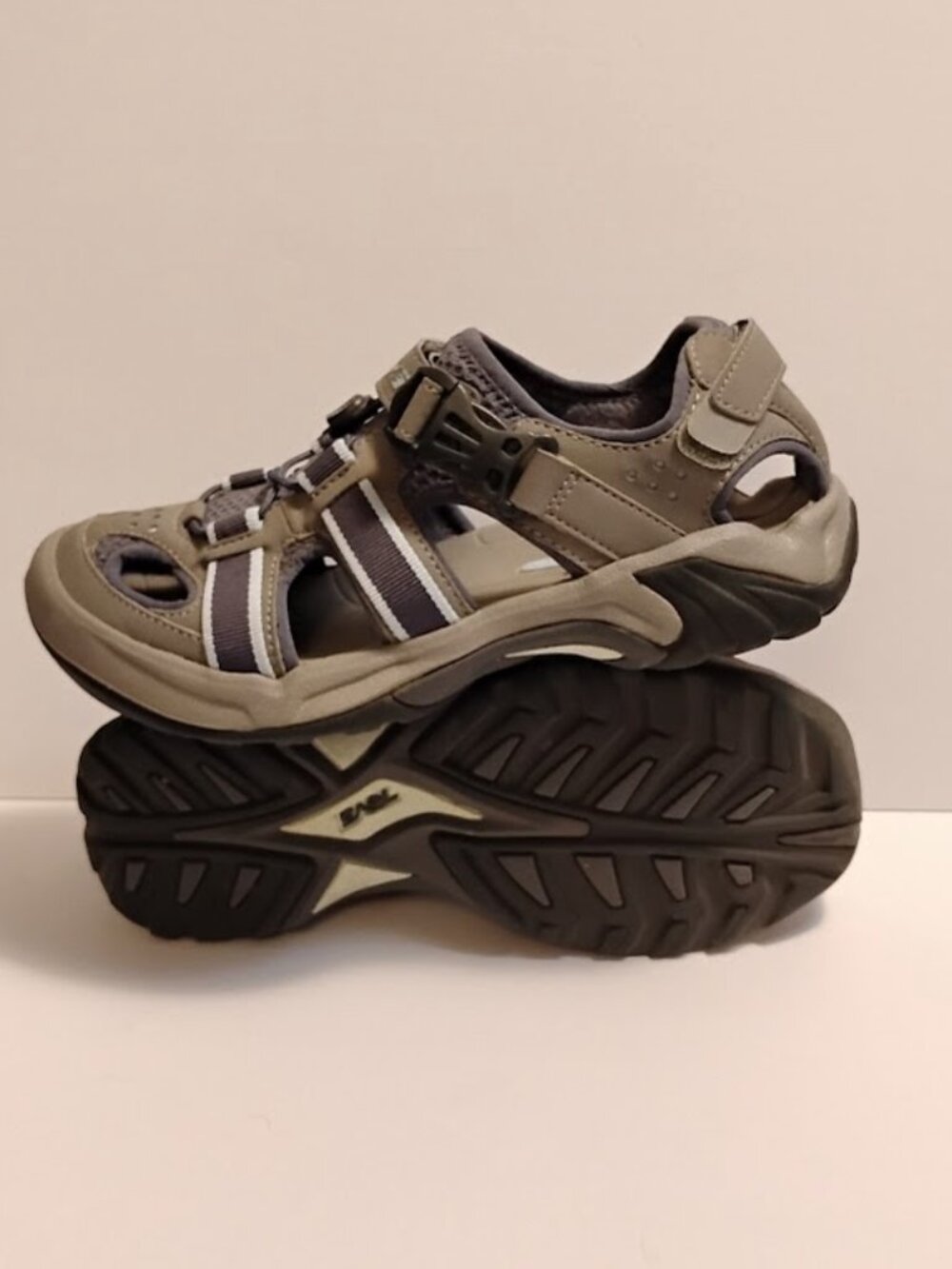 TEVA Sandals, Women Size: 8.5